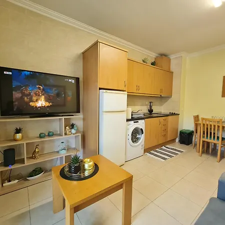 Апартаменти Flamingo Портіман