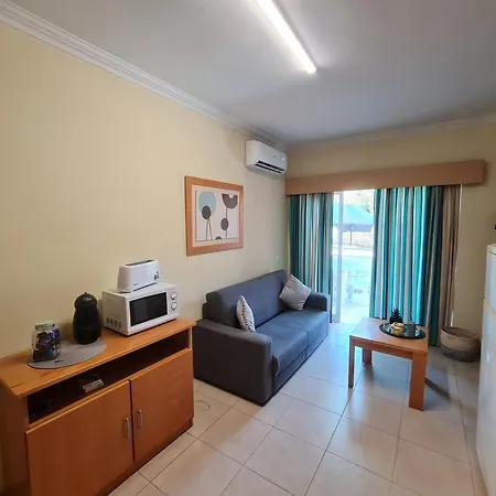 Flamingo Портіман